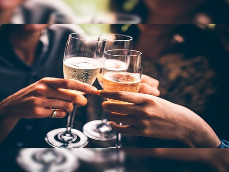 560874-cheers